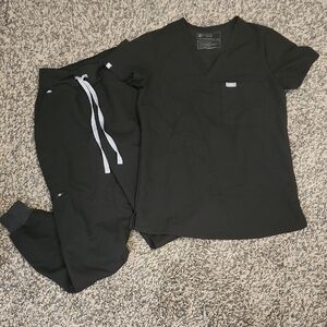 Figs Black Scrub Set with Light Gray Accents